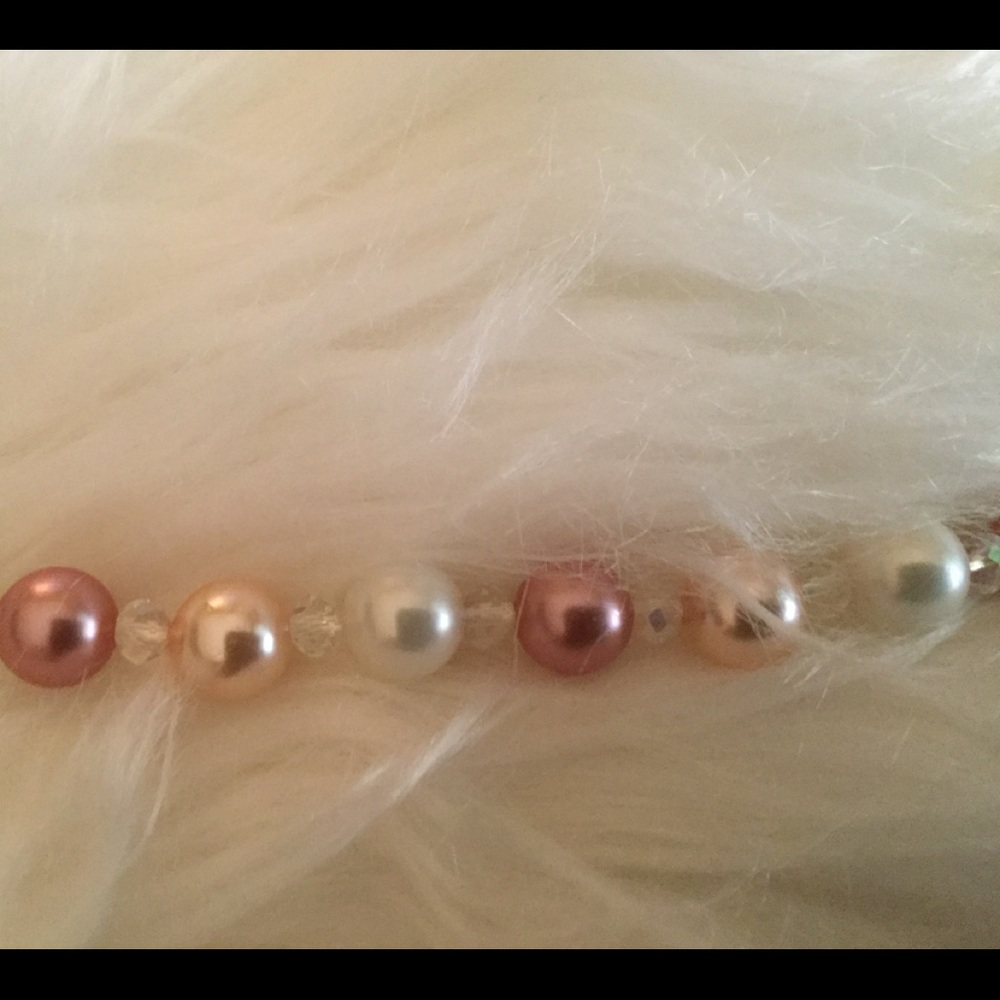 Genuine Mother Of Pearl Earrings & Necklace Set - Picture 3 of 3